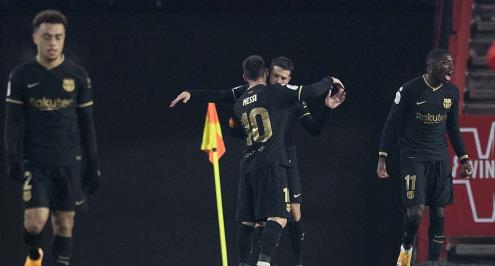 جريزمان يبدع.. برشلونة يتجاوز غرناطة في ربع نهائي الكأس بفوز في مباراة 8 نجوم